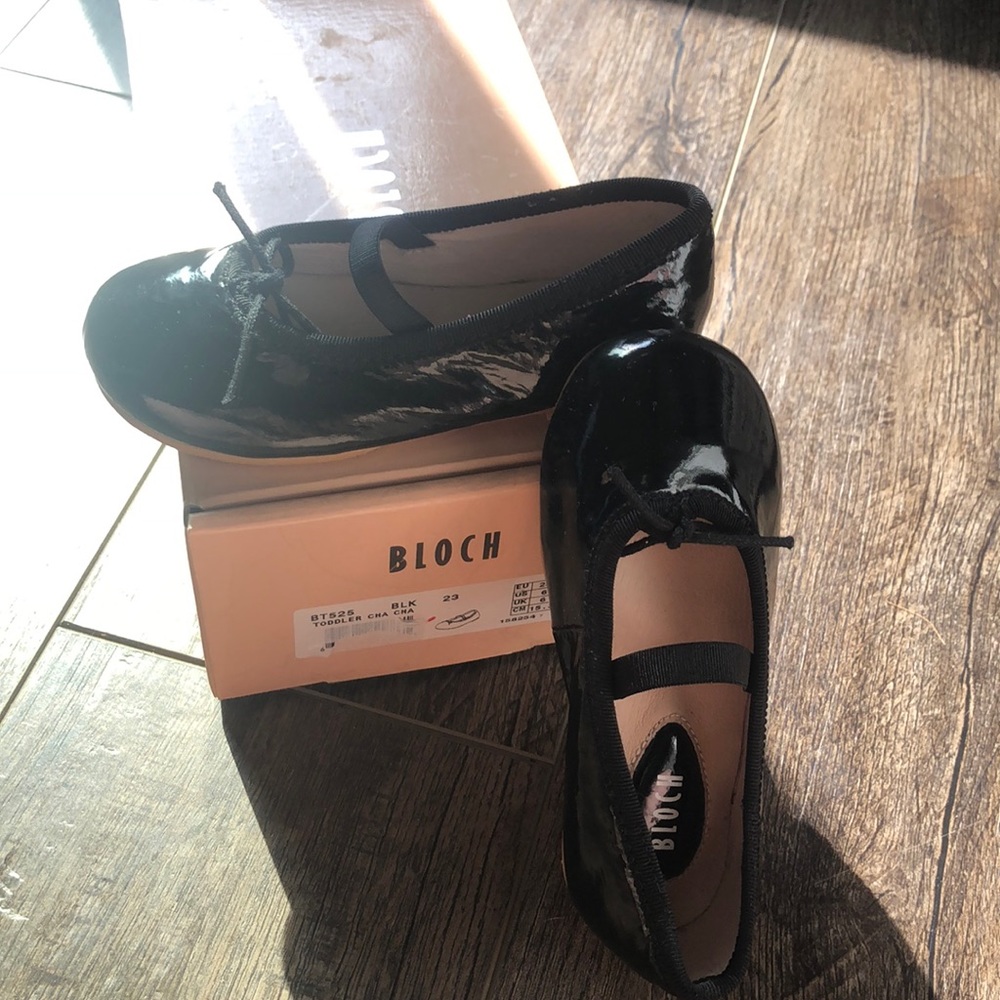 NIB Bloch chacha Mary Janes